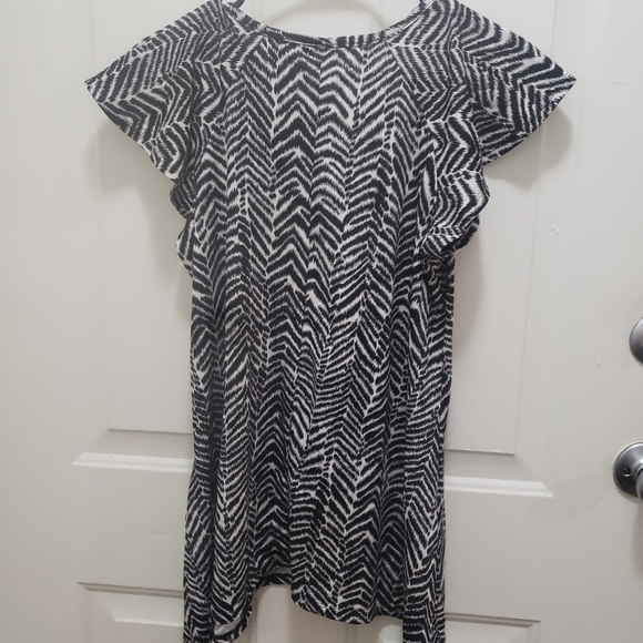 Cato- animal print, black and white short sleeve top - Picture 2 of 2